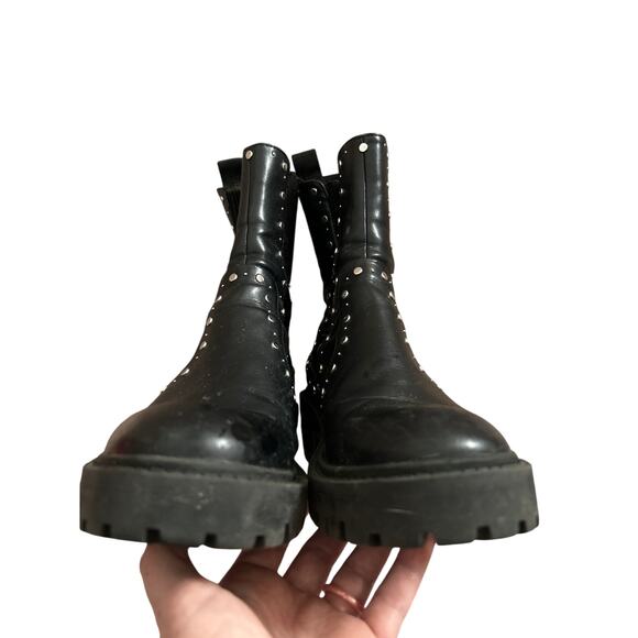 Zara Studded Chelsea Boots Black 39 Biker Combat Goth Club - Picture 2 of 5